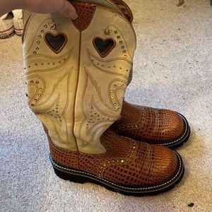 Ariat mucking boots, size 7.5 W